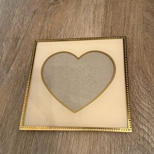 Kensie home small picture frame heart shape 5x5